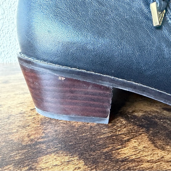 Vionic Women’s 11W Wide Jolene Black Ankle Boots Weather Resistant Leather Zip - Picture 8 of 13